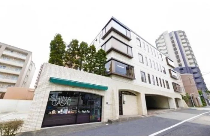 中途 テーブルウェア・食器等のデザイナー【未経験応募可】