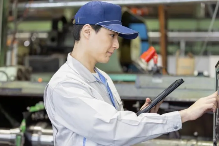 【急募】岡山市南区／機械オペレーター［一般派遣・未経験者歓迎